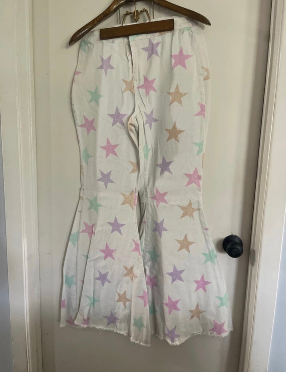 Women's Peach Love Stars Bell Bottoms Size Large